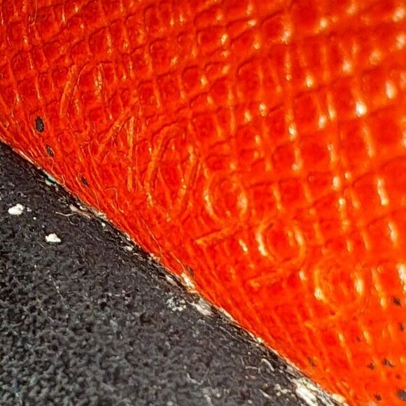 Authentic Louis Vuitton Epi Keyring - Picture 8 of 10